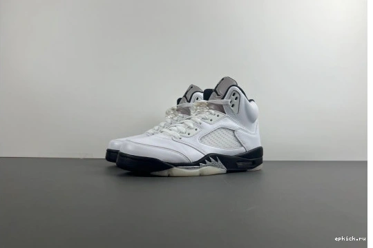 Rep EP DD0587-110 and 5   Jordan 